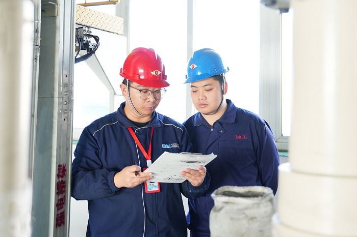 1745561067453309iL9d.jpg DSC01971.jpg